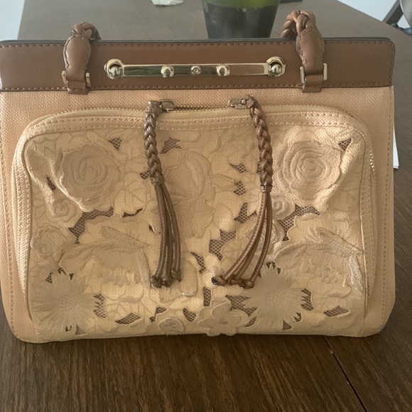 Valentino caravani authentic purse - Picture 2 of 10